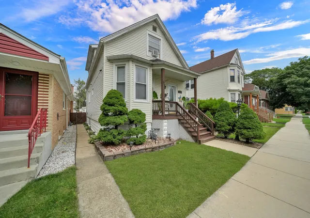 2nd image of 1410 Clarence Ave, Berwyn, IL 60402 | MLS# 12732365