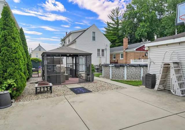 25th image of 1410 Clarence Ave, Berwyn, IL 60402 | MLS# 12732365