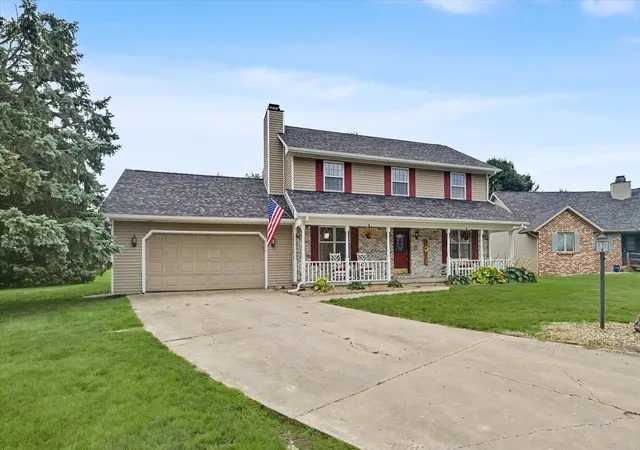 Photo 2 of Single family home for sale at 300 Gainesborough Ct, Monticello, IL 61856 | MLS# 12732405 | Listing updated on 2026-08-20