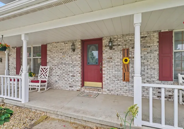 Photo 3 of Single family home for sale at 300 Gainesborough Ct, Monticello, IL 61856 | MLS# 12732405 | Listing updated on 2026-08-20