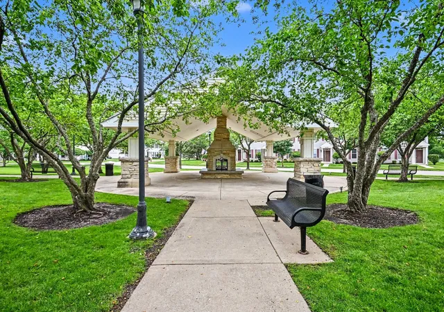 22nd image of 2531 Congress Ave #2531, Aurora, IL 60503 | MLS# 12732426