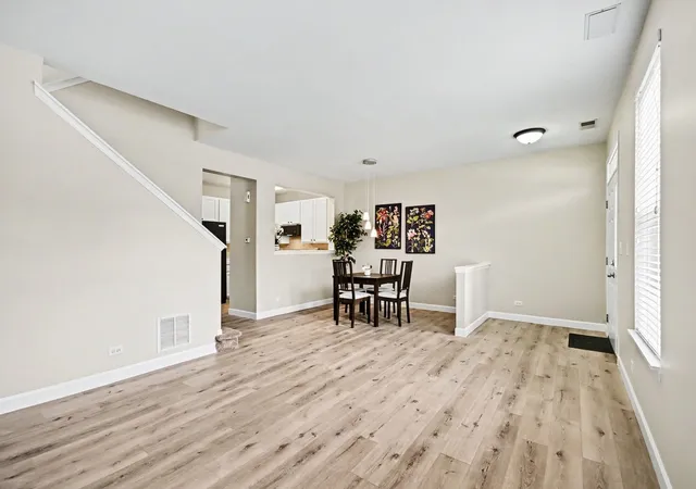 5th image of 2531 Congress Ave #2531, Aurora, IL 60503 | MLS# 12732426