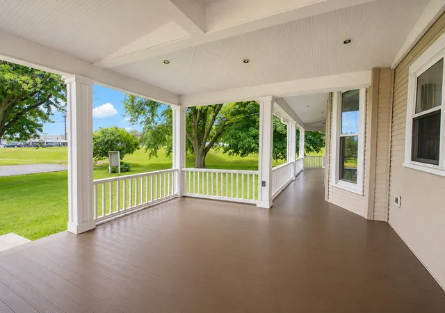 Listing Photo 3 - Condo for sale in building located at 1502 S Galena Ave, Dixon, IL 61021