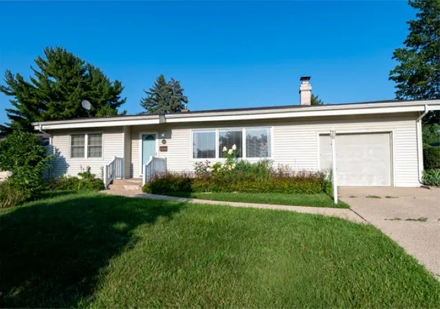 1st image of 928 Woodland Dr, Rockford, IL 61108 | MLS# 12732463