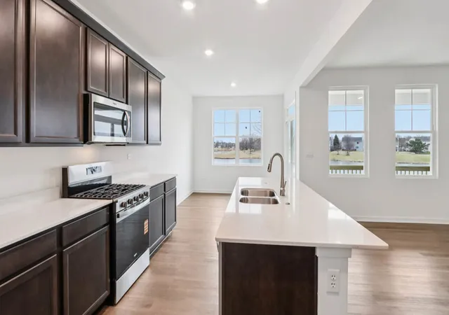 4th image of 284 Snowdrop Ln, Elgin, IL 60124 | MLS# 12732492