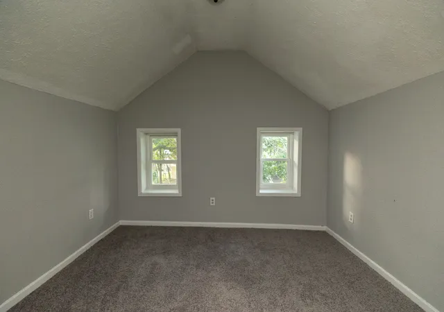 15th image of 622 E Mulberry St, Bloomington, IL 61701 | MLS# 12732503