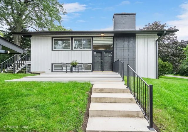Photo 2 of Single family home for sale at 1s061 Chase Ave, Lombard, IL 60148 | MLS# 12732547 | Listing updated on 2026-08-26