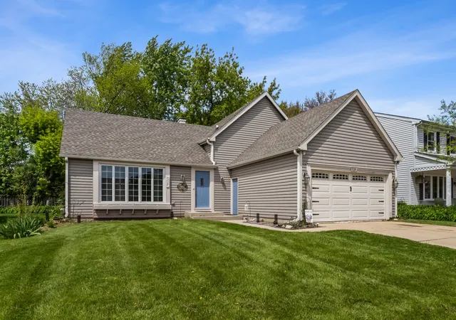 1st image of 228 N Walnut Ln, Schaumburg, IL 60194 | MLS# 12732562