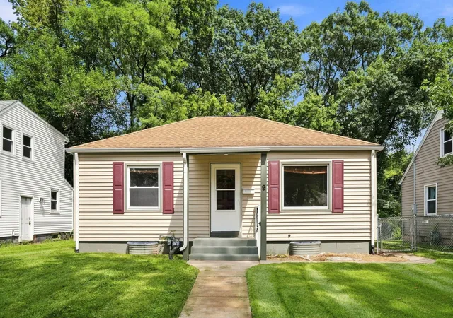 Single family home for sale at 9 Blackhawk Hills Dr, Rock Island, IL 61201 | MLS# 12732567