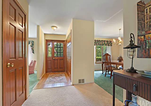 4th image of 1702 Breezy Lawn Rd, Spring Grove, IL 60081 | MLS# 12732570