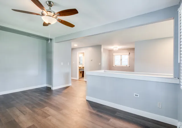 3rd image of 1427 N May St, Joliet, IL 60435 | MLS# 12732597