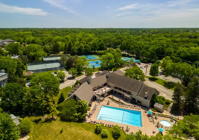 32nd image of 330 Mallard Pt, Lake Barrington, IL 60010 | MLS# 12732619