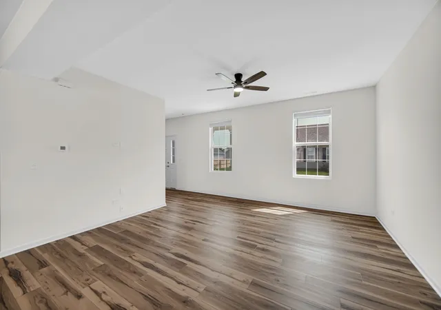 5th image of 991 Celebration Dr, Aurora, IL 60504 | MLS# 12732624