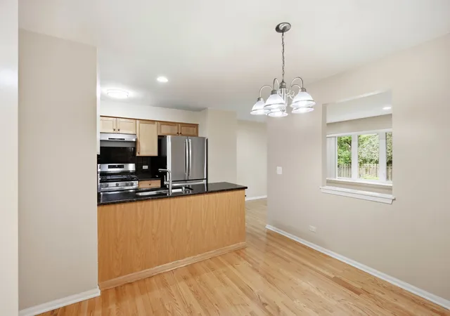 Photo 5 of Townhouse for sale at 2645 Chelsey St, Buffalo Grove, IL 60089 | MLS# 12732627 | Listing updated on 2026-09-02