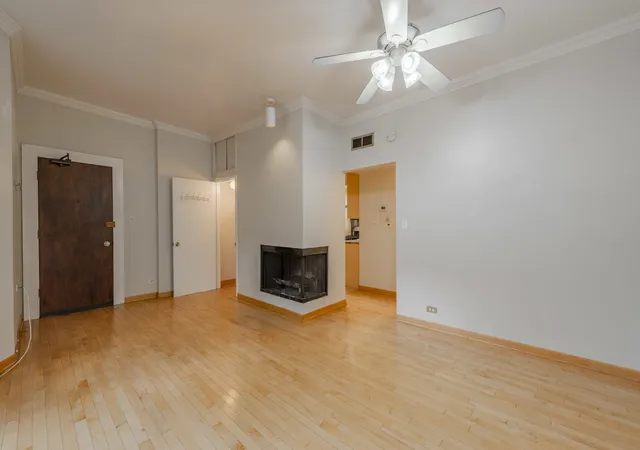 Photo 4 of Condo for sale at 754 W California Ter #2, Chicago, IL 60657 | MLS# 12732662 | Listing updated on 2026-10-15
