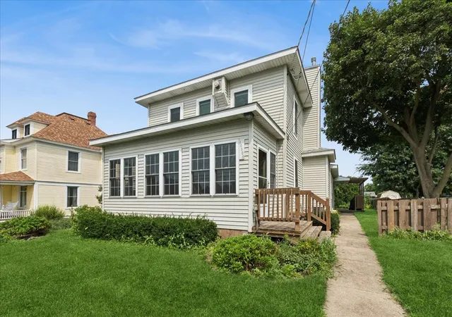 1st image of 10808 N Woodstock St, Huntley, IL 60142 | MLS# 12732683