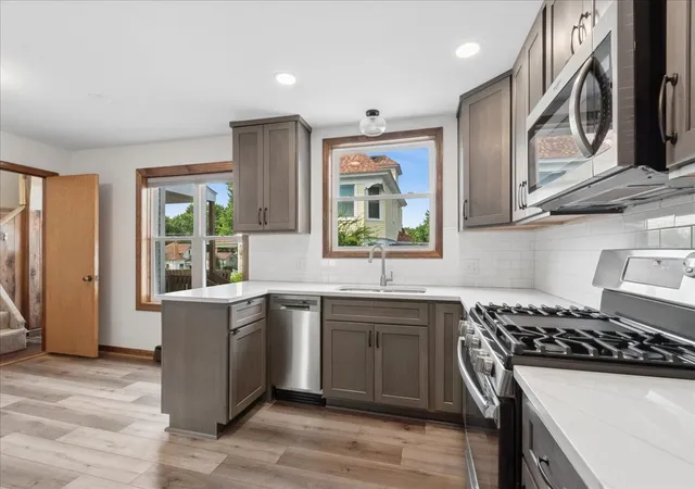 4th image of 10808 N Woodstock St, Huntley, IL 60142 | MLS# 12732683