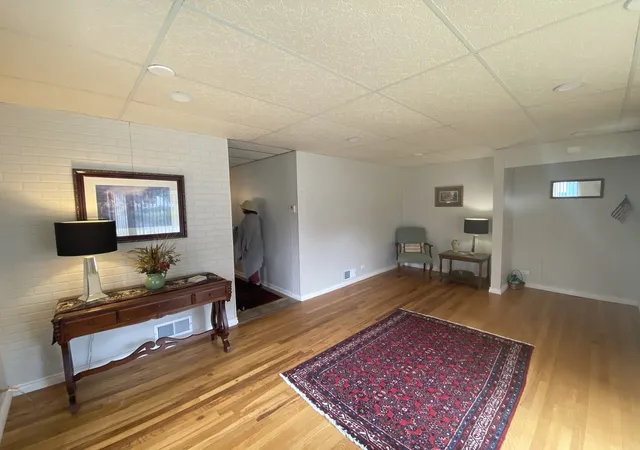 Photo 4 of Single family home for sale at 2734 W 98th Place, Evergreen Park, IL 60805 | MLS# 12732684 | Listing updated on 2026-09-01