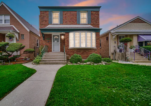 Photo 3 of Single family home for sale at 8616 S Winchester Ave, Chicago, IL 60620 | MLS# 12732698 | Listing updated on 2026-09-01