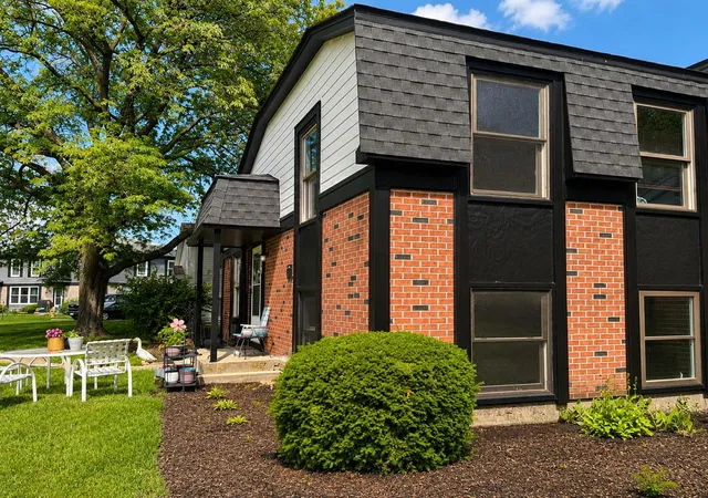 3rd image of 840 Inverrary Ln #840, Deerfield, IL 60015 | MLS# 12732700