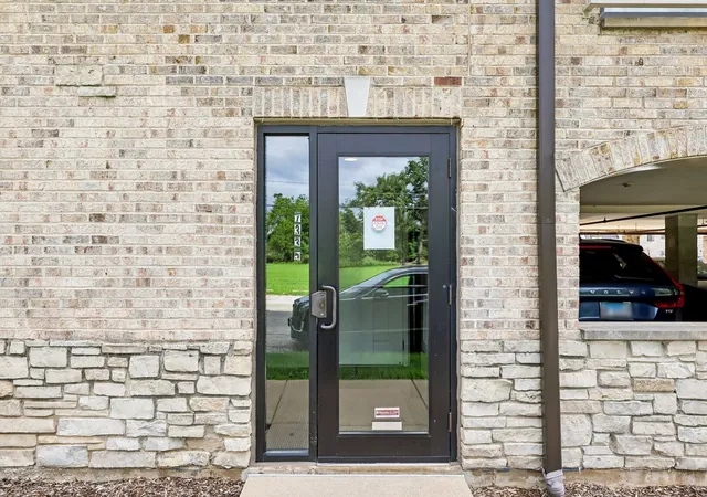 Photo 2 of Condo for sale at 7335 Oakwood Ave #2F, Lyons, IL 60534 | MLS# 12732711 | Listing updated on 2026-08-24