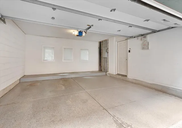 Listing Photo 2 - Condo for sale in building located at 1351 W Altgeld St, Chicago, IL 60614 - Unit #3B