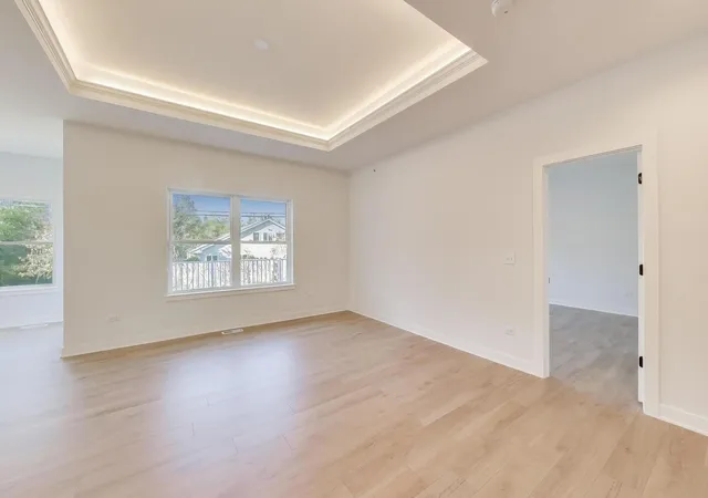 Photo 3 of Townhouse for sale at 805 W Poplar St, Palatine, IL 60067 | MLS# 12732767 | Listing updated on 2026-08-19