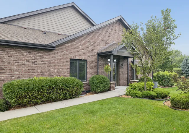 Photo 2 of Sale Pending at 10737 Revere Cir, Mokena, IL 60448 | MLS# 12732781 | Listing updated on 2026-09-04