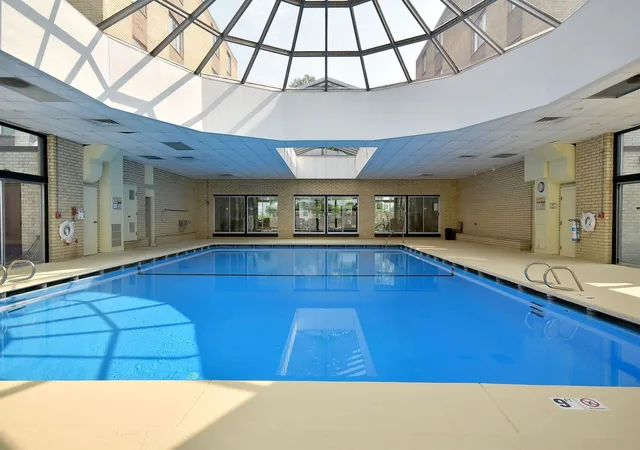 Listing Photo 2 - Condo for sale in building located at 110 W Butterfield Rd, Elmhurst, IL 60126 - Unit #302S