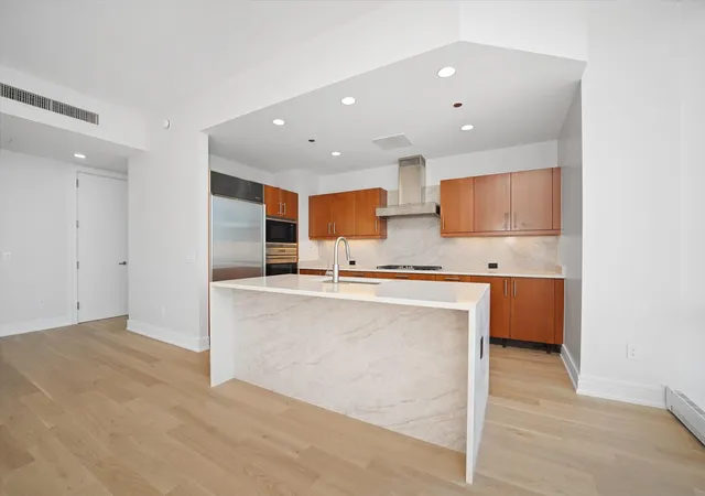 Photo 3 of Condo for sale at 401 N Wabash Ave #81F, Chicago, IL 60611 | MLS# 12732884 | Listing updated on 2026-08-21