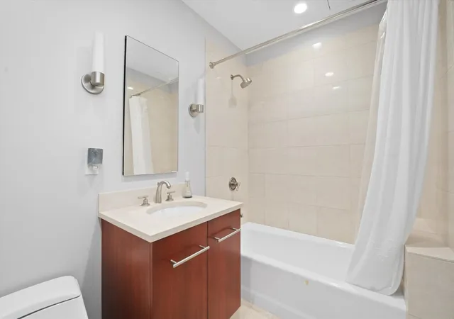 Photo 4 of Condo for sale at 401 N Wabash Ave #81F, Chicago, IL 60611 | MLS# 12732884 | Listing updated on 2026-08-21