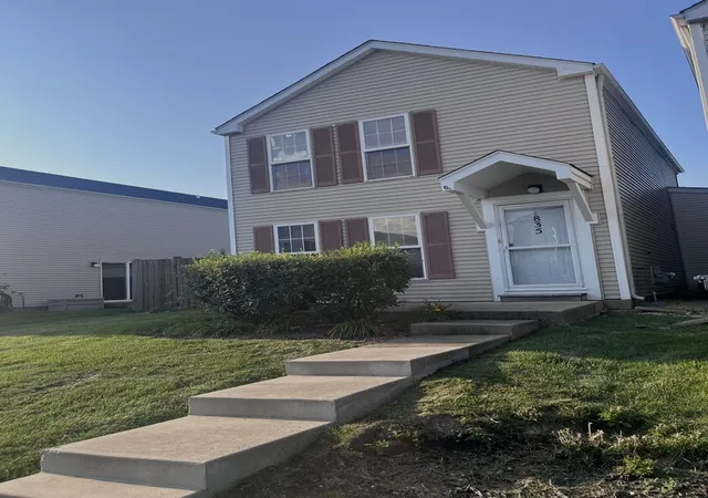 2nd image of 835 Four Seasons Blvd #835, Aurora, IL 60504 | MLS# 12732896