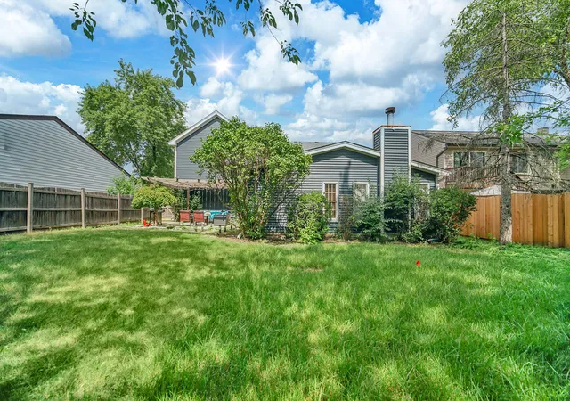 Photo 39 of Single family home for sale at 206 Albert Dr, Vernon Hills, IL 60061 | MLS# 12732939 | Listing updated on 2026-08-26