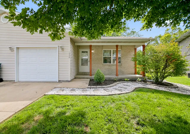 Photo 1 of Multi family home for sale at 1550 Girard Ave, Bourbonnais, IL 60914 | MLS# 12732969 | Listing updated on 2026-09-04