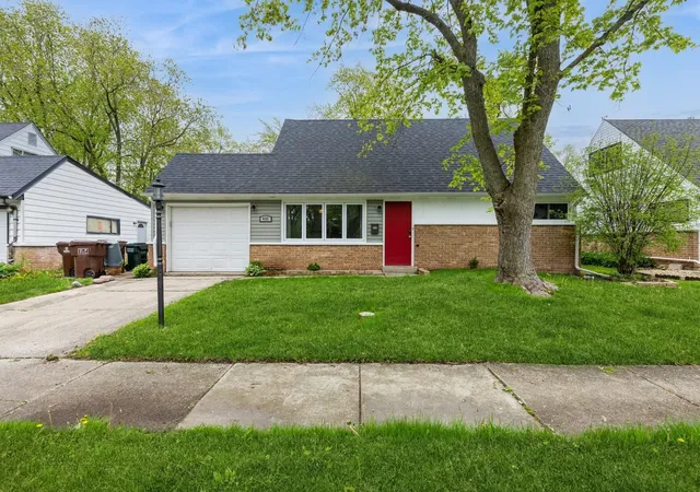 1st image of 433 Wildwood Dr, Park Forest, IL 60466 | MLS# 12732970