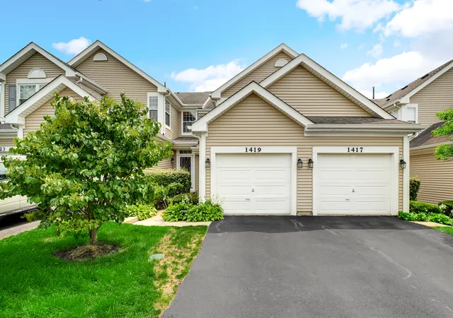 1st image of 1419 Walnut Hill Ave, St. Charles, IL 60174 | MLS# 12732979
