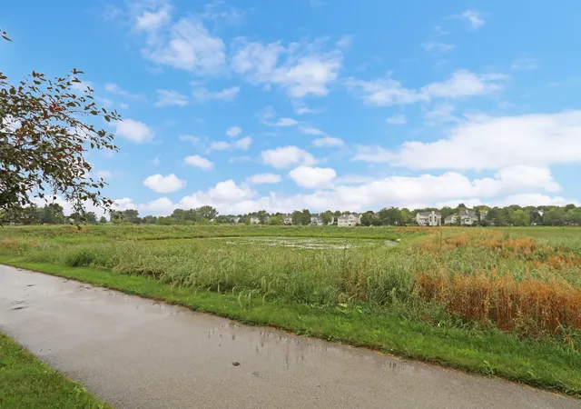 Photo 3 of Townhouse for sale at 2835 Waterfront Ave, Algonquin, IL 60102 | MLS# 12732986 | Listing updated on 2026-08-25