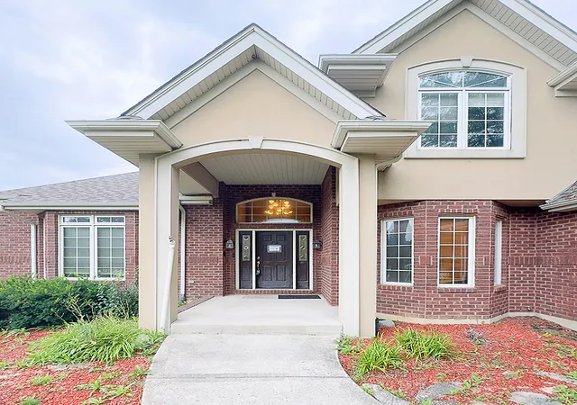 2nd image of 16006 Donna Marie Dr, Homer Glen, IL 60491 | MLS# 12732989