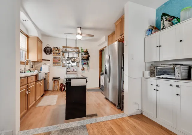 5th image of 3833 Oak Park Ave, Berwyn, IL 60402 | MLS# 12733003