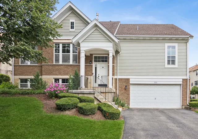 Townhouse for sale at 5521 Cambridge Way, Hanover Park, IL 60133 | MLS# 12733008