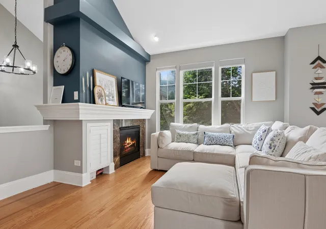 Photo 3 of Townhouse for sale at 5521 Cambridge Way, Hanover Park, IL 60133 | MLS# 12733008 | Listing updated on 2026-08-26