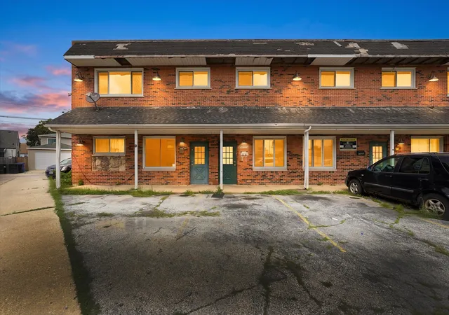 Photo 2 of Condo for sale at 3926 W Columbus Ave #3926, Chicago, IL 60652 | MLS# 12733011 | Listing updated on 2026-08-20