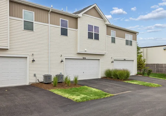 20th image of 504 Comstock Rd, South Elgin, IL 60177 | MLS# 12733026
