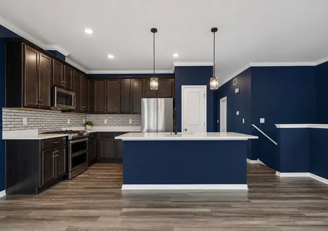 5th image of 504 Comstock Rd, South Elgin, IL 60177 | MLS# 12733026
