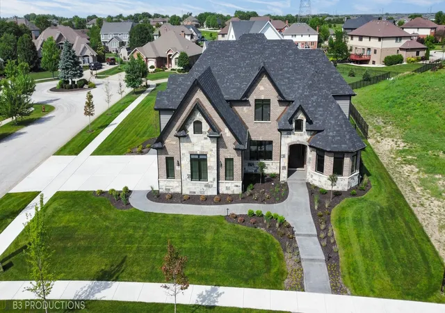 Photo 2 of Single family home for sale at 20145 Waterview Trl, Frankfort, IL 60423 | MLS# 12733092 | Listing updated on 2026-08-20