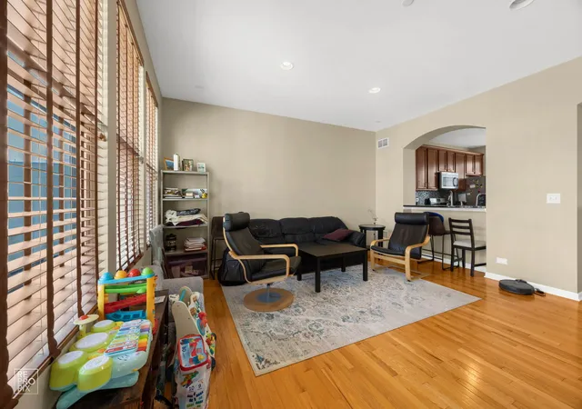 Photo 3 of Townhouse for sale at 706 E Wing St, Arlington Heights, IL 60004 | MLS# 12733097 | Listing updated on 2026-08-28