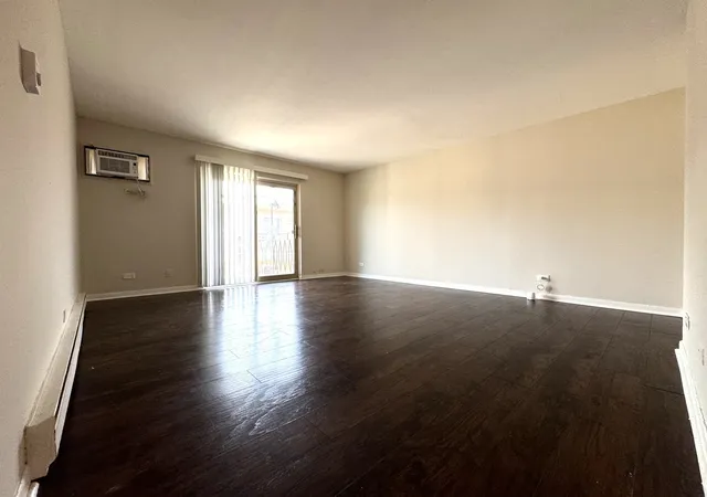Listing Photo 3 - Condo for sale in building located at 7432 W Washington St, Forest Park, IL 60130 - Unit #604