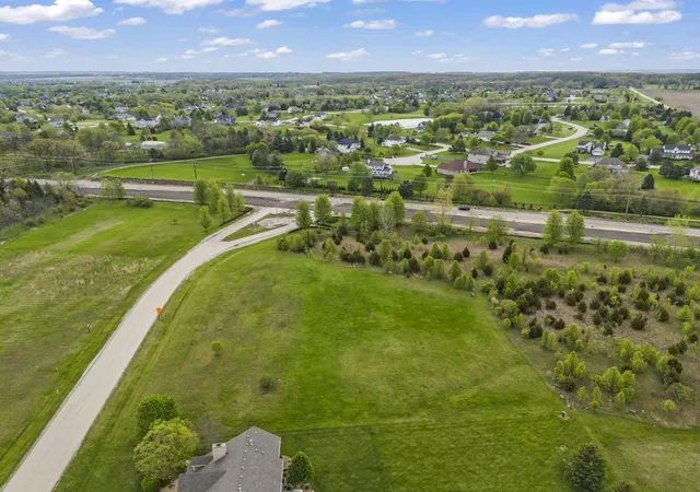 4th image of 8032 Shadow Creek Ln, Yorkville, IL 60560 | MLS# 12733114