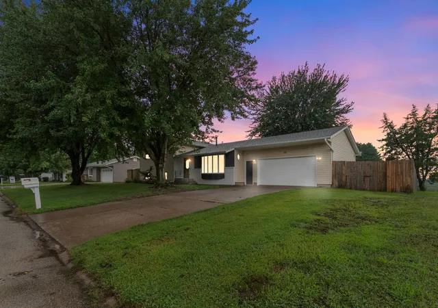Photo 2 of Single family home for sale at 225 Melodie Ln, Colona, IL 61241 | MLS# 12733117 | Listing updated on 2026-08-26