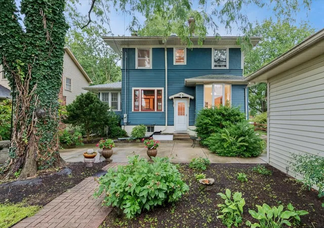 19th image of 1312 S 3rd St, St. Charles, IL 60174 | MLS# 12733118